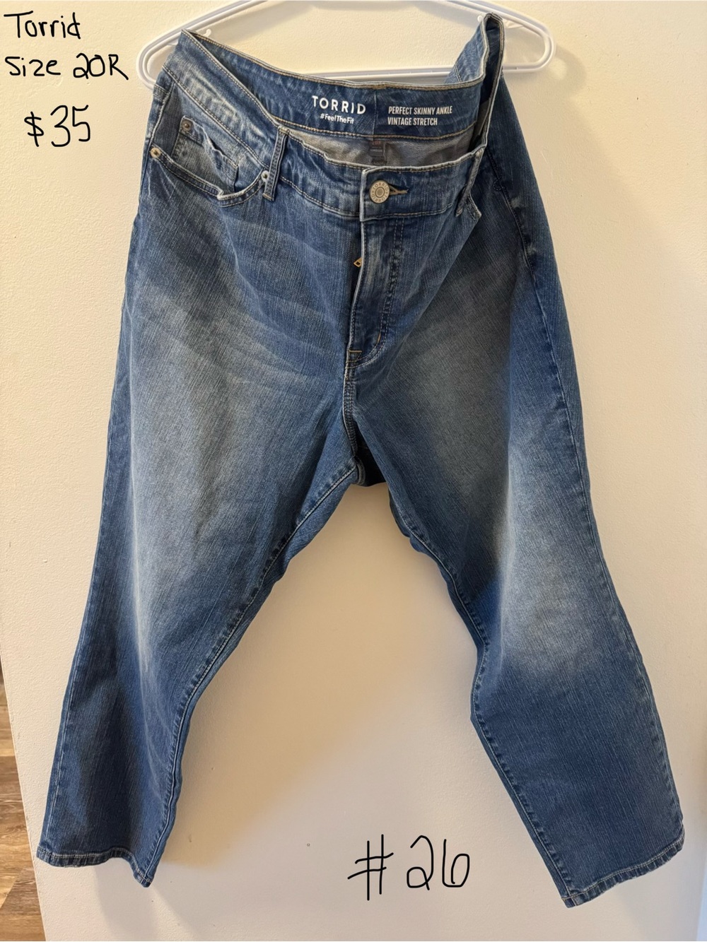 torrid faded blue skinny jeans